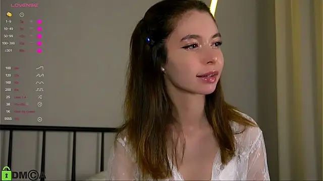 LittleOriana online show from 09/28/25, 02:50
