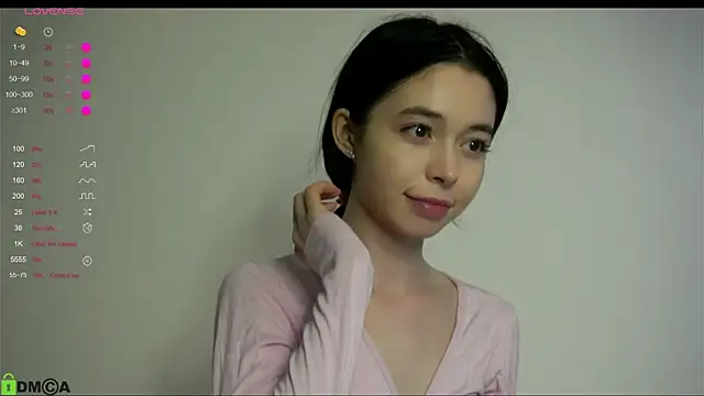 LittleOriana online show from 02/25/26, 04:00