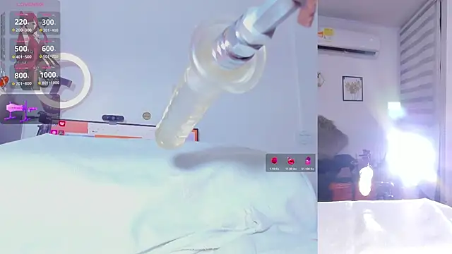 Maria Jones  online show from 11/14/25, 01:15