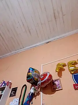 Snapshot of hotleon127 chatting on 03/15/26, 08:15 hotleon127 online show from 03/15/26, 08:15