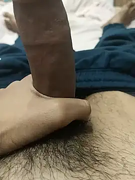 Snapshot of fakelove95 chatting on 02/28/25, 03:15 fakelove95 online show from 02/28/25, 03:15