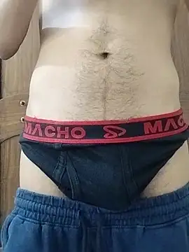 Snapshot of fakelove95 chatting on 04/19/26, 08:11 fakelove95 online show from 04/19/26, 08:11