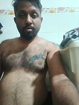 Snapshot of carria_homes chatting on 12/21/25, 06:48 carria homes online show from 12/21/25, 06:48