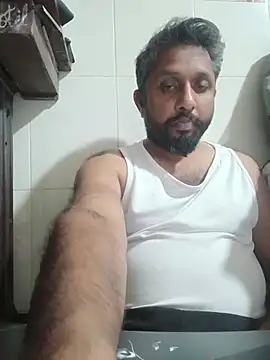 Snapshot of carria_homes chatting on 01/07/26, 07:05 carria homes online show from 01/07/26, 07:05