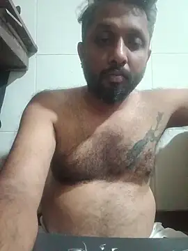 Snapshot of carria_homes chatting on 03/04/26, 07:42 carria homes online show from 03/04/26, 07:42