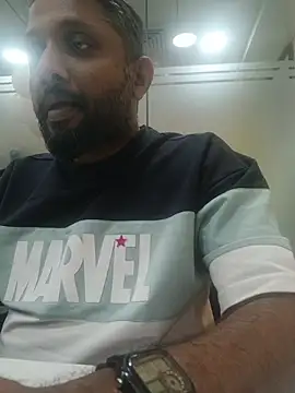 Snapshot of carria_homes chatting on 03/06/26, 02:13 carria homes online show from 03/06/26, 02:13