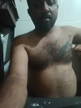 Snapshot of carria_homes chatting on 03/11/26, 07:42 carria homes online show from 03/11/26, 07:42