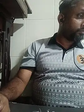 Snapshot of carria_homes chatting on 04/07/26, 08:42 carria homes online show from 04/07/26, 08:42