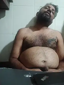 Snapshot of carria_homes chatting on 04/15/26, 08:09 carria homes online show from 04/15/26, 08:09