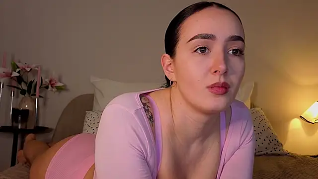 KimKhallifa online show from 03/09/26, 03:54