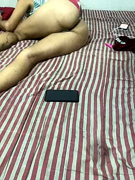 casalhot2533 online show from 11/18/25, 04:11