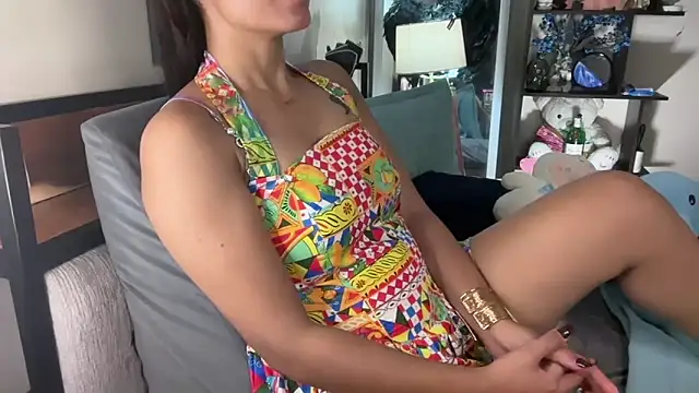 Snapshot of roseofvenom chatting on 10/26/25, 06:36 roseofvenom online show from 10/26/25, 06:36