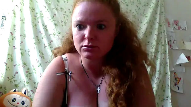 Snapshot of Rae_Jeannie chatting on 07/09/26, 07:12 Rae Jeannie online show from 07/09/26, 07:12