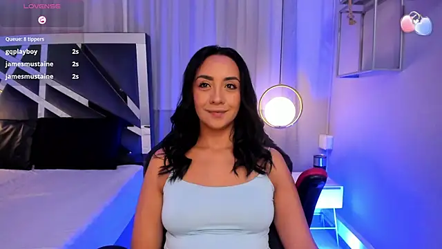 MAGIC AURORAA online show from 02/07/25, 12:06