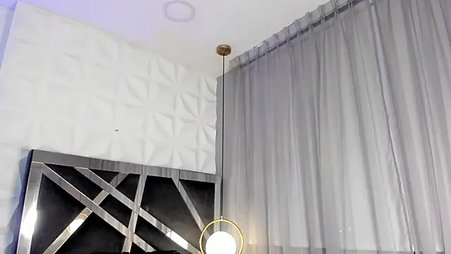 MAGIC AURORAA online show from 02/13/25, 03:24