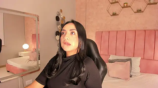 MAGIC AURORAA online show from 03/11/25, 11:55