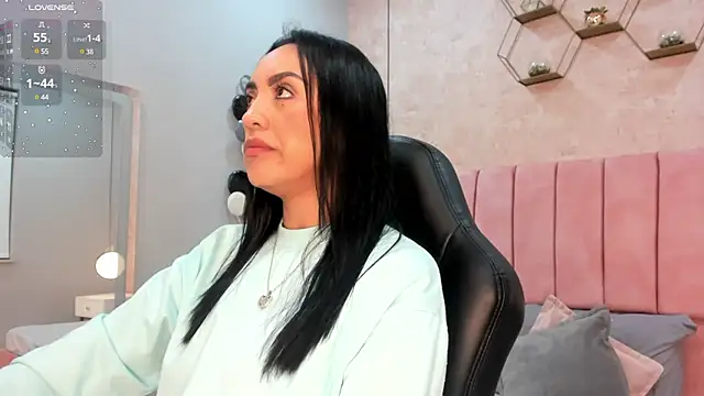 MAGIC AURORAA online show from 03/14/25, 01:13