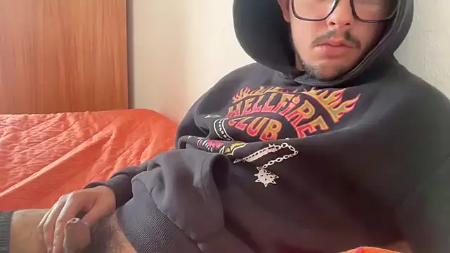 mauri200 online show from 04/13/26, 02:33