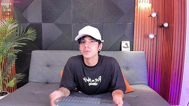 Snapshot of saul_novak chatting on 01/07/25, 07:06 saul novak online show from 01/07/25, 07:06