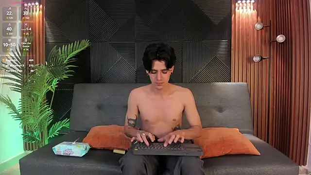 Snapshot of saul_novak chatting on 01/14/25, 01:26 saul novak online show from 01/14/25, 01:26