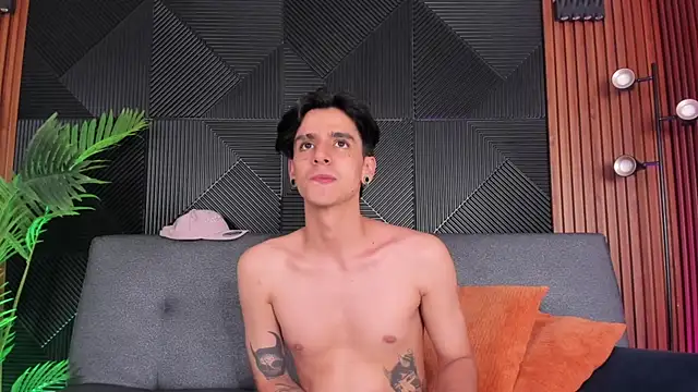 Snapshot of saul_novak chatting on 01/20/25, 11:21 saul novak online show from 01/20/25, 11:21