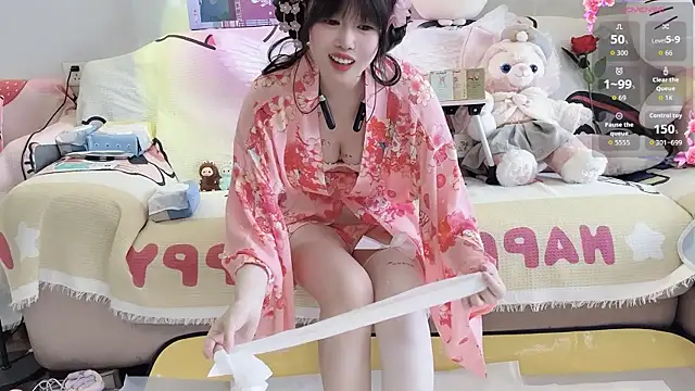 Alien1227 online show from 10/19/25, 06:25