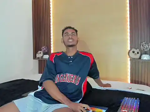 Snapshot of Evans777_ chatting on 01/08/25, 08:07 Evans777 online show from 01/08/25, 08:07