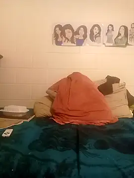 k1oudE online show from 09/19/25, 04:58