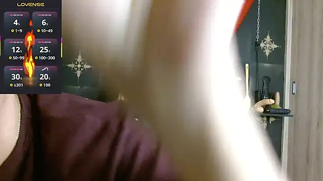 Snapshot of Noah-cock chatting on 12/14/25, 11:37 Noah-cock online show from 12/14/25, 11:37