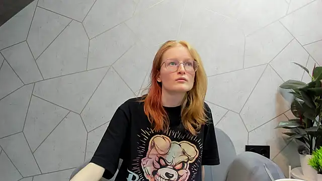 ElizabethHarpper online show from 02/13/25, 08:17