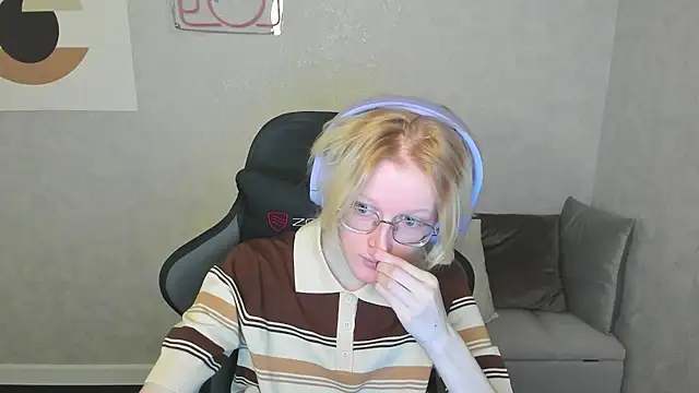 ElizabethHarpper online show from 09/20/25, 01:28