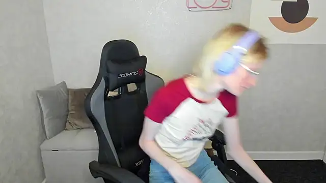 ElizabethHarpper online show from 09/22/25, 01:07