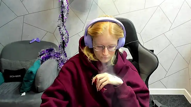 ElizabethHarpper online show from 12/23/25, 12:52