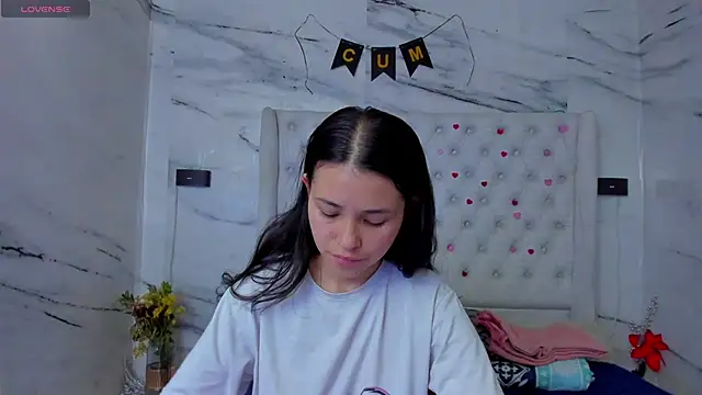 arissha lee online show from 05/25/26, 12:33