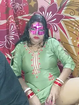 Hot muskaan online show from 01/15/25, 11:00