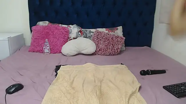 naughtiest baddy online show from 03/13/25, 10:54