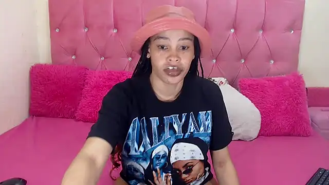 naughtiest baddy online show from 09/19/25, 04:29