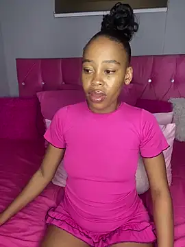 Snapshot of naughtiest_baddy chatting on 04/11/26, 12:04 naughtiest baddy online show from 04/11/26, 12:04