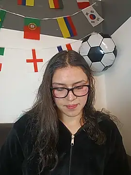 Danni shy online show from 07/02/26, 11:55