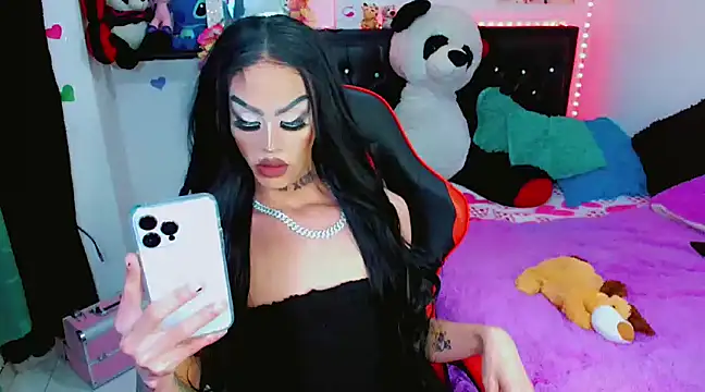 Snapshot of Alextwink chatting on 03/21/25, 09:45 Alextwink online show from 03/21/25, 09:45