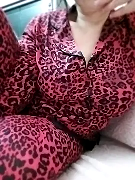 Snapshot of derya35 chatting on 12/04/25, 04:16 derya35 online show from 12/04/25, 04:16