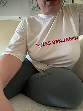 Snapshot of derya35 chatting on 04/12/26, 07:46 derya35 online show from 04/12/26, 07:46