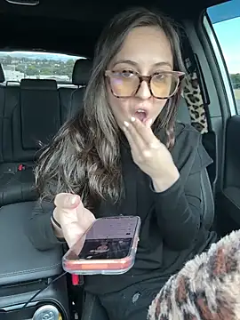 morganbby  online show from 04/14/26, 12:27