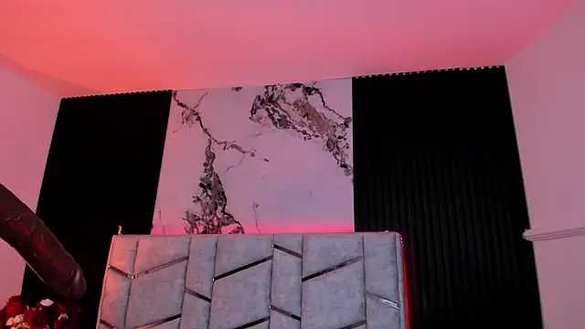 Snapshot of daniiphoeniixx chatting on 11/04/25, 07:35 daniiphoeniixx online show from 11/04/25, 07:35