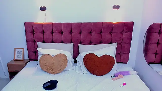 Annie kurt  online show from 02/01/25, 04:35