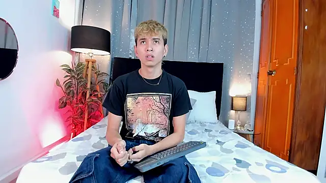 Brian-Ausslos online show from 02/15/25, 04:25