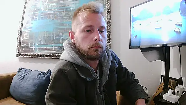 Snapshot of bjay1210 chatting on 01/18/25, 03:09 bjay1210 online show from 01/18/25, 03:09