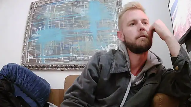 Snapshot of bjay1210 chatting on 01/20/25, 01:07 bjay1210 online show from 01/20/25, 01:07