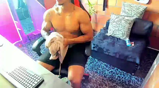 Adam Valenciia online show from 01/13/25, 05:23