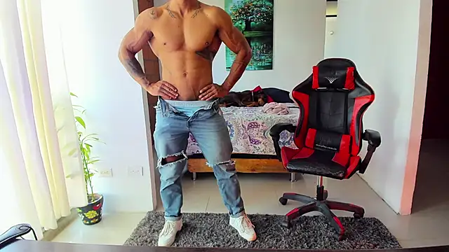 Adam Valenciia online show from 09/22/25, 04:20